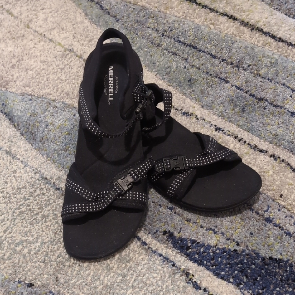 Merrell Black Sporty Sandals